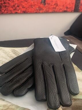 Dark Brown Gloves